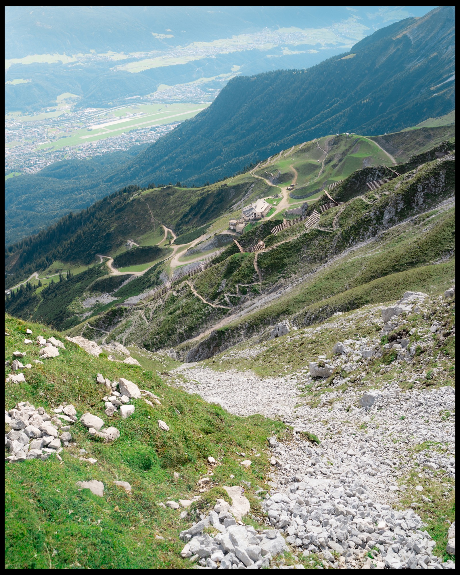 Travel 9